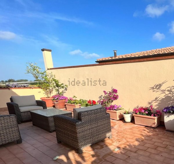 appartamento in vendita ad Orbetello in zona Albinia