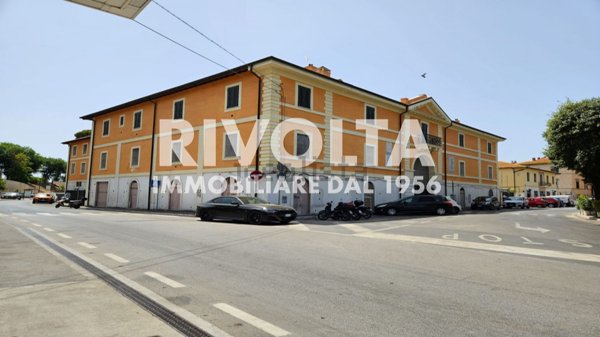 negozio in vendita ad Orbetello