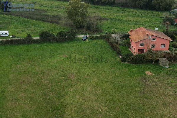 casa indipendente in vendita ad Orbetello in zona Albinia