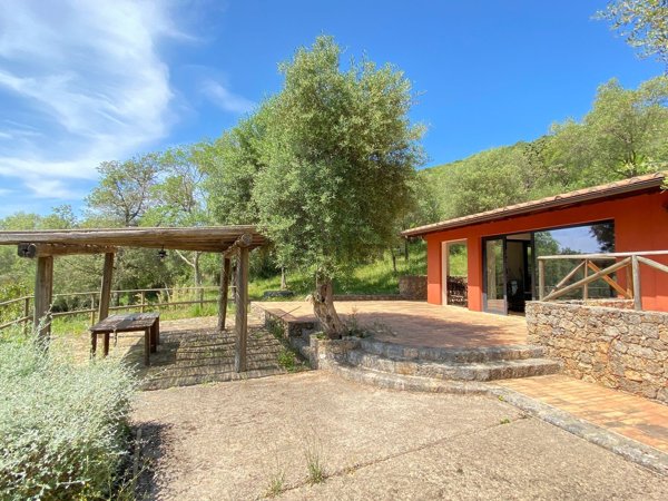 casa indipendente in vendita ad Orbetello