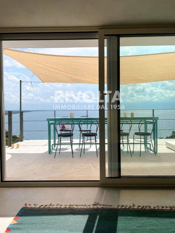 casa indipendente in vendita ad Orbetello in zona Ansedonia