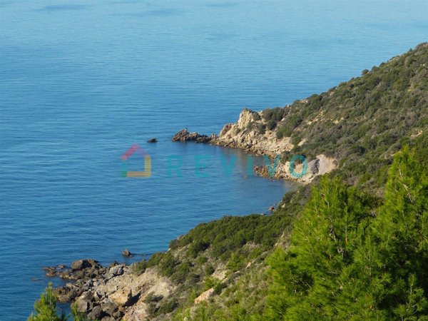 casa indipendente in vendita ad Orbetello in zona Talamone