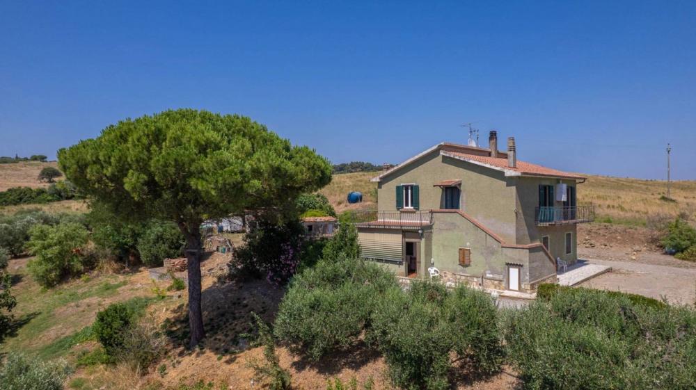 appartamento in vendita ad Orbetello in zona Fonteblanda