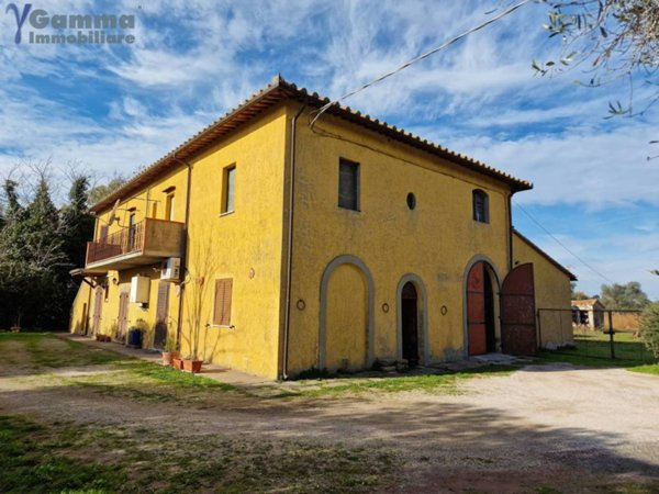 casa indipendente in vendita ad Orbetello