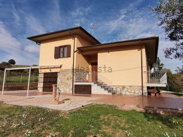 casa indipendente in vendita ad Orbetello in zona Talamone