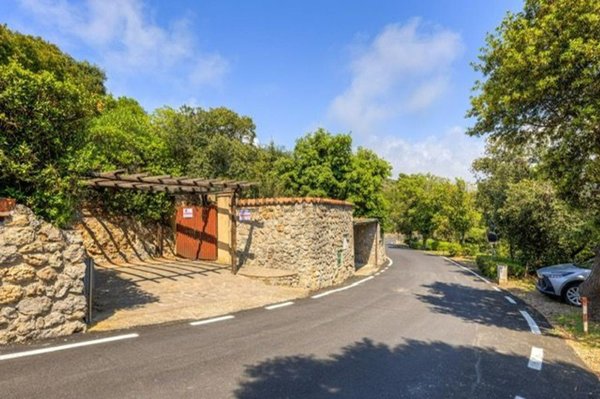 casa indipendente in vendita ad Orbetello in zona Ansedonia