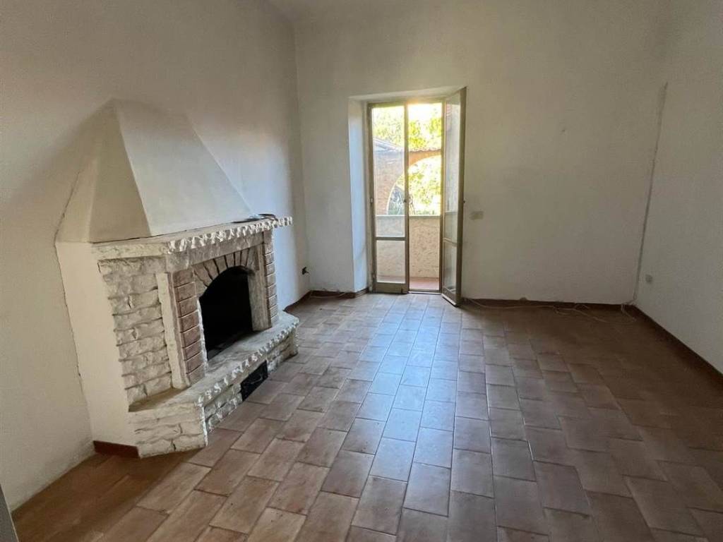 appartamento in vendita ad Orbetello in zona Albinia