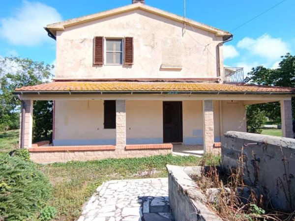 casa indipendente in vendita ad Orbetello
