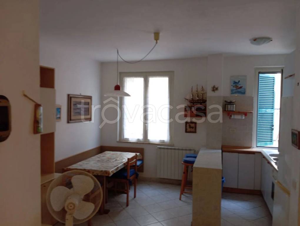 appartamento in vendita ad Orbetello in zona Talamone