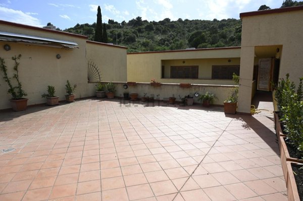 appartamento in vendita ad Orbetello in zona Talamone