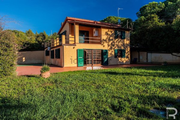 casa indipendente in vendita ad Orbetello in zona Fonteblanda