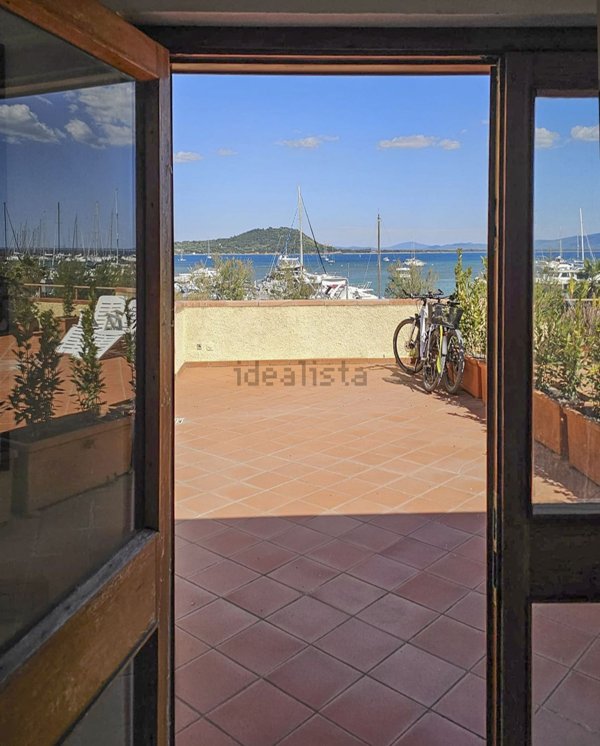 appartamento in vendita ad Orbetello in zona Talamone