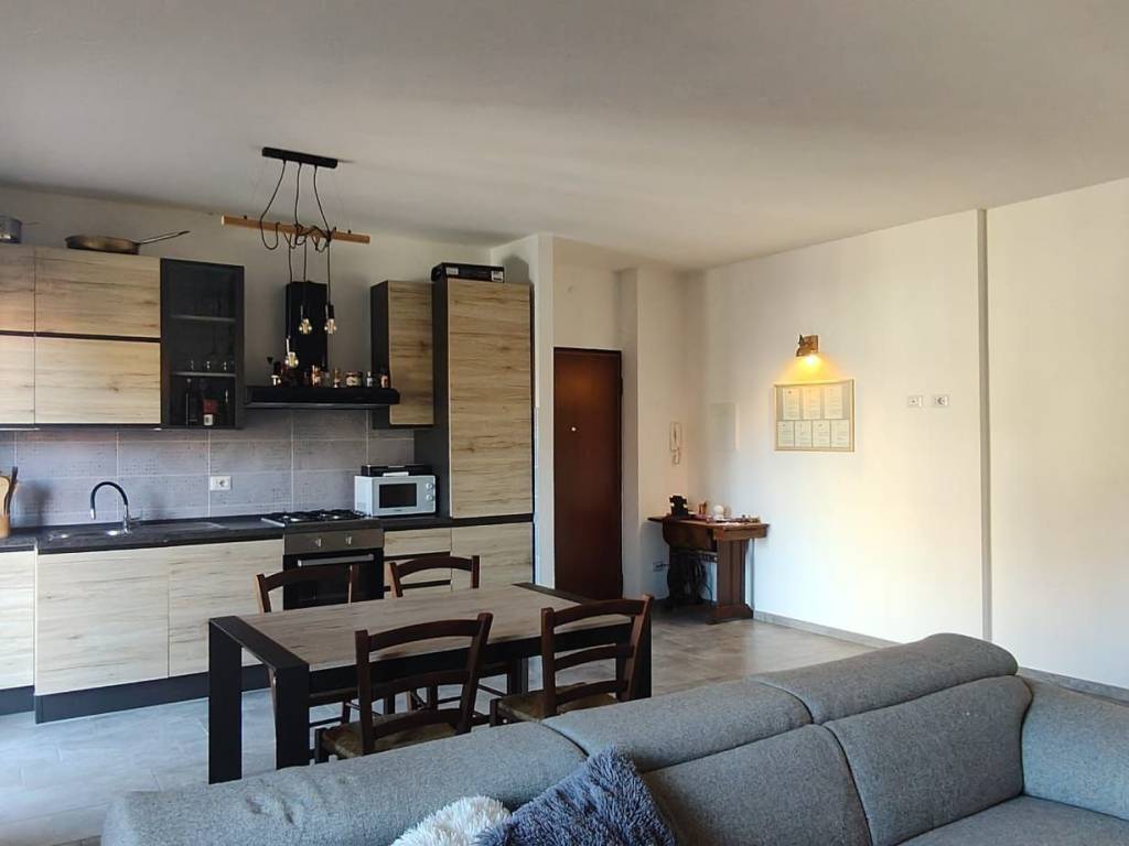 appartamento in vendita ad Orbetello in zona Albinia