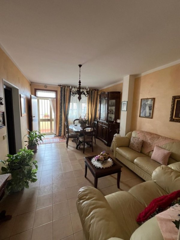 appartamento in vendita ad Orbetello in zona Talamone