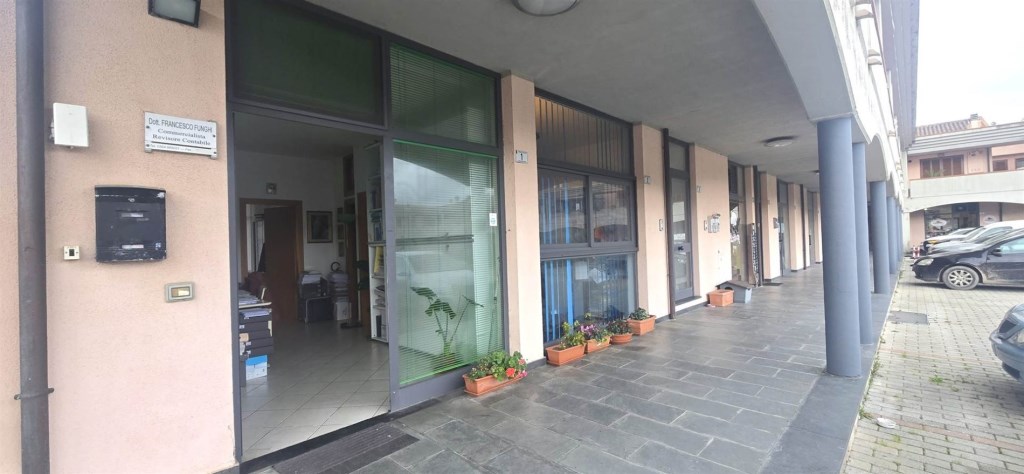 negozio in vendita ad Orbetello