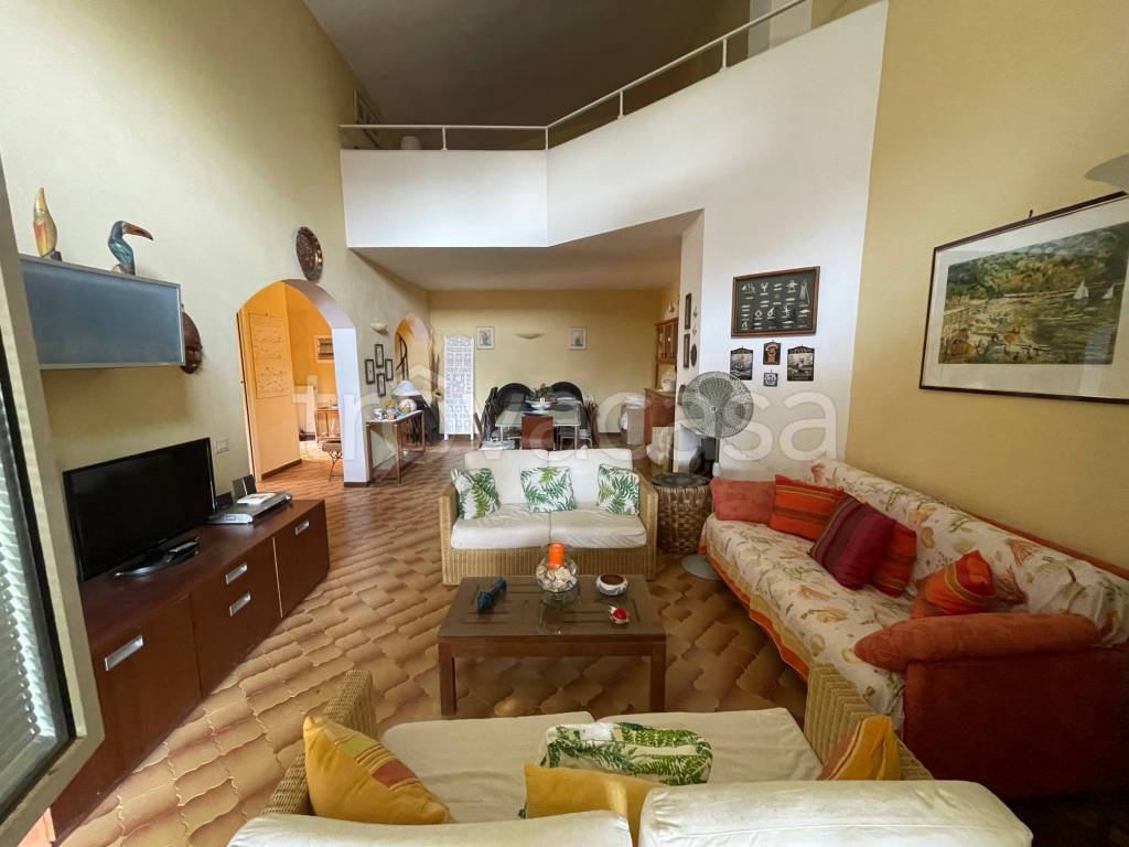 casa indipendente in vendita ad Orbetello in zona Giannella