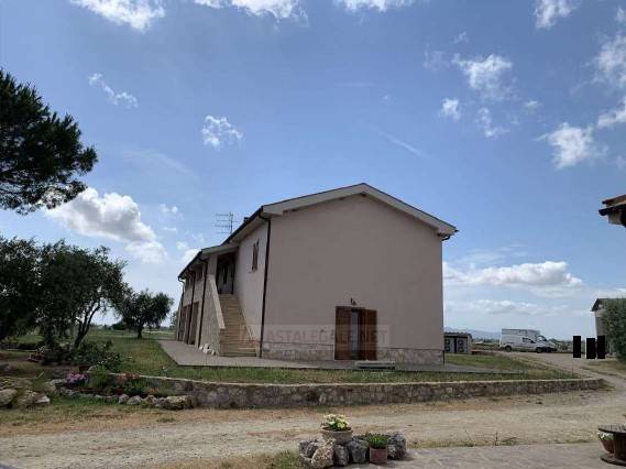 casa indipendente in vendita ad Orbetello