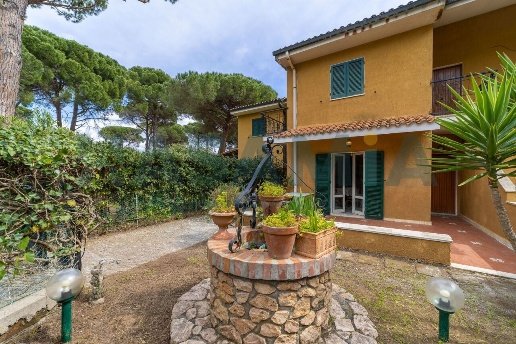 appartamento in vendita ad Orbetello in zona Giannella