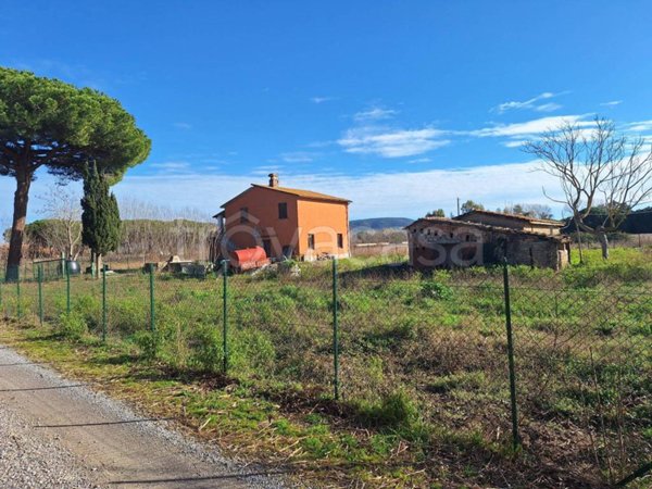 casa indipendente in vendita ad Orbetello