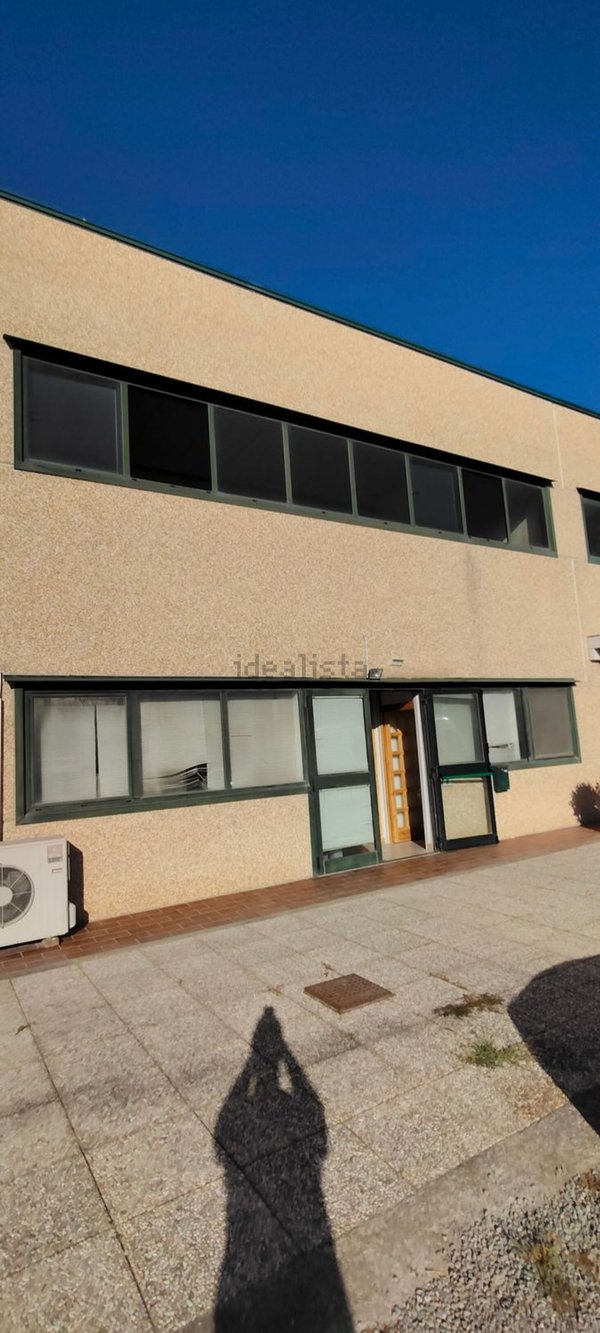 locale di sgombero in vendita ad Orbetello in zona Albinia