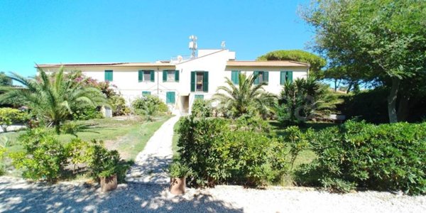 appartamento in vendita ad Orbetello in zona Giannella