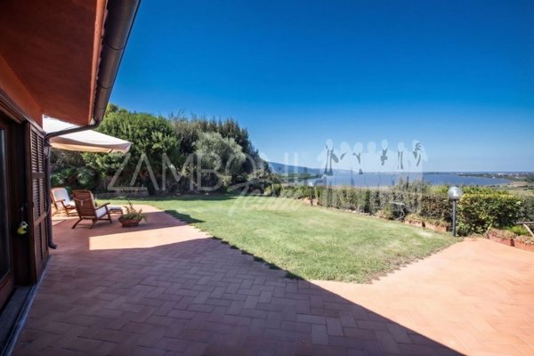 casa indipendente in vendita ad Orbetello