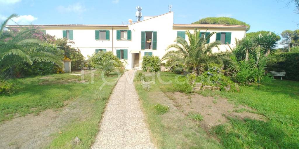appartamento in vendita ad Orbetello in zona Giannella
