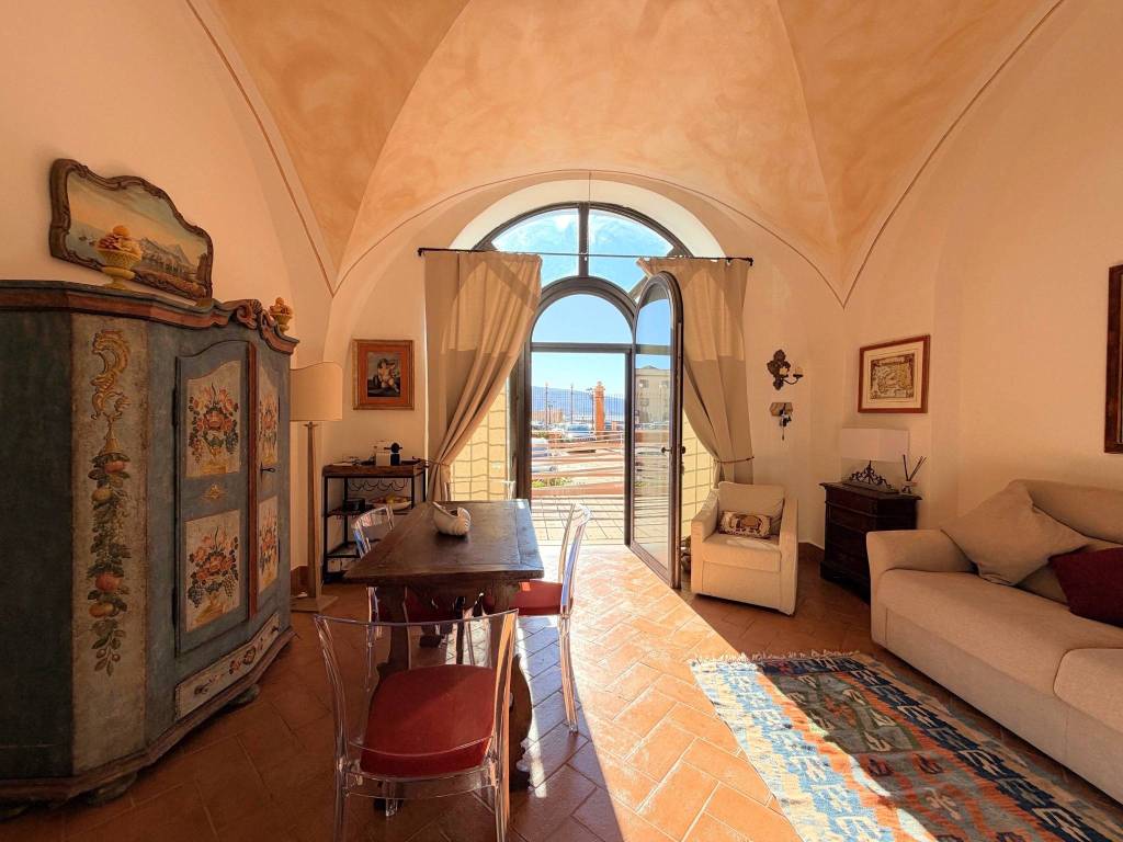 appartamento in vendita ad Orbetello