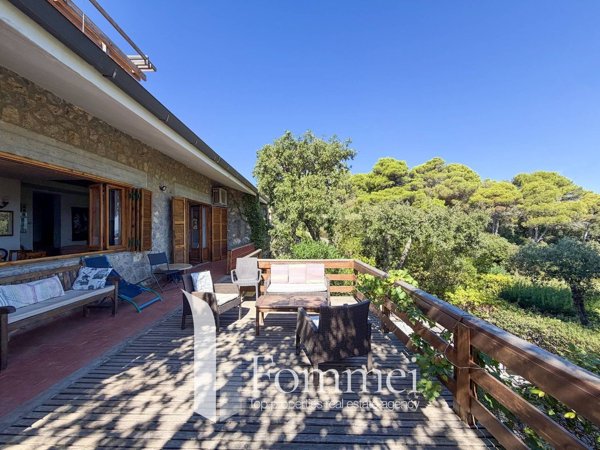 casa indipendente in vendita ad Orbetello in zona Ansedonia