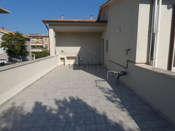 appartamento in vendita ad Orbetello in zona Albinia