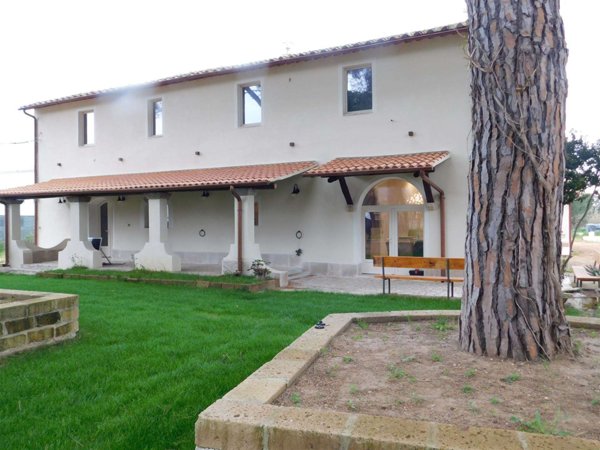 casa indipendente in vendita ad Orbetello