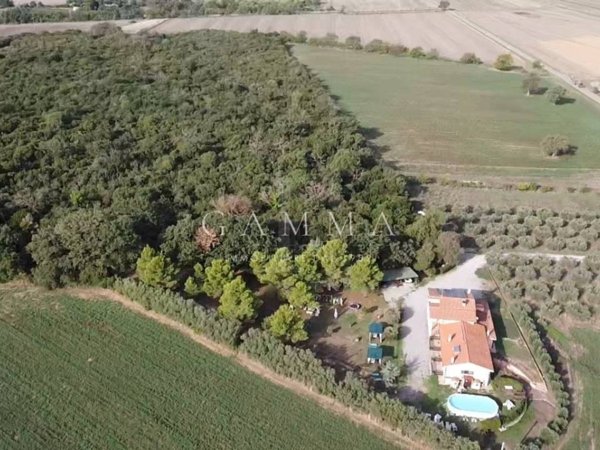 casa indipendente in vendita ad Orbetello