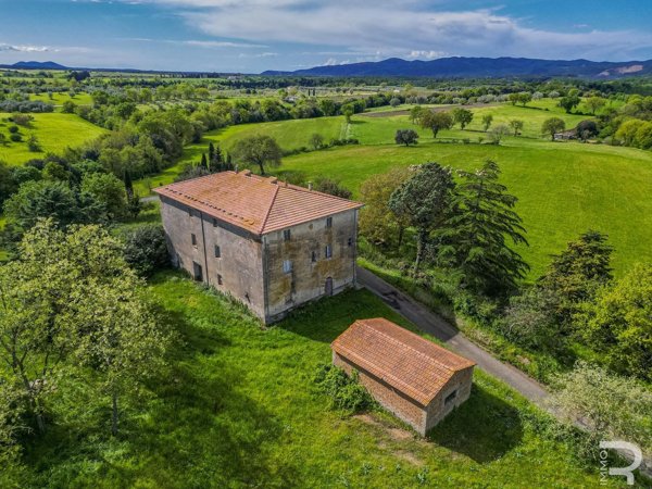 casa indipendente in vendita a Pitigliano