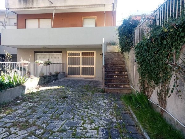 casa indipendente in vendita a Pitigliano