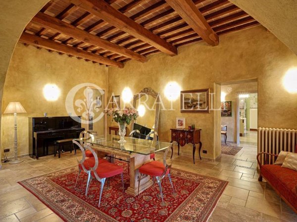 casa indipendente in vendita a Pitigliano