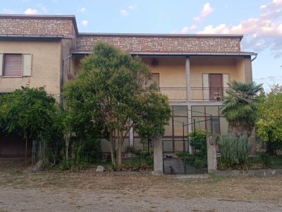 casa indipendente in vendita a Pitigliano