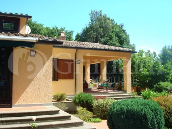 intera palazzina in vendita a Pitigliano
