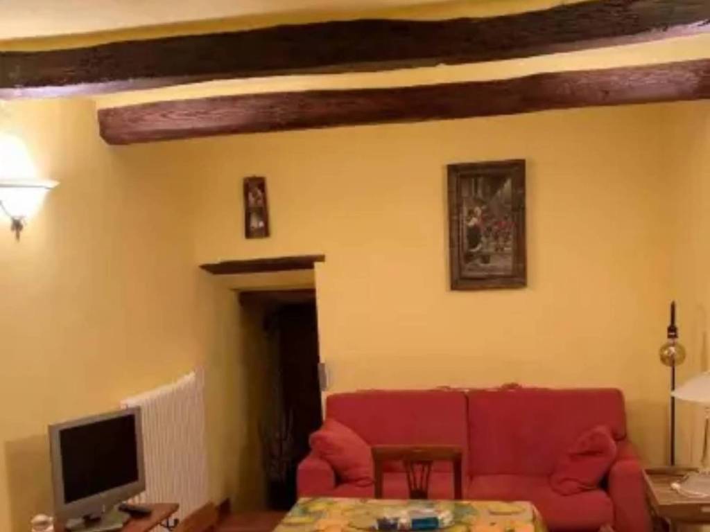 casa indipendente in vendita a Pitigliano