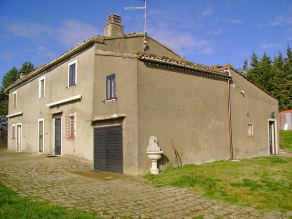 casa indipendente in vendita a Pitigliano in zona Il Casone