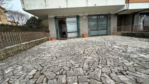 ufficio in vendita a Pitigliano