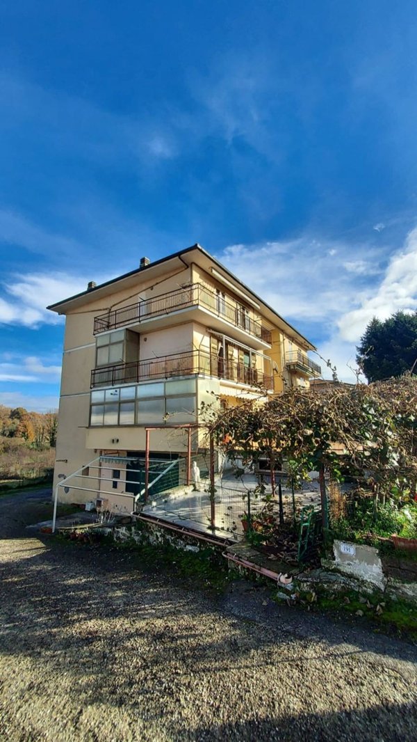 appartamento in vendita a Pitigliano in zona Il Casone