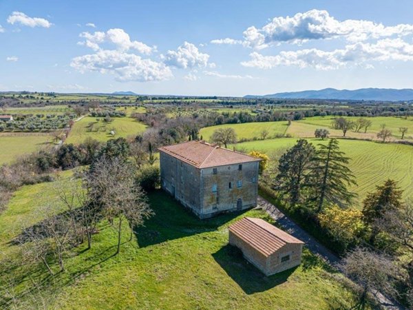 casa indipendente in vendita a Pitigliano in zona Pian di Morrano