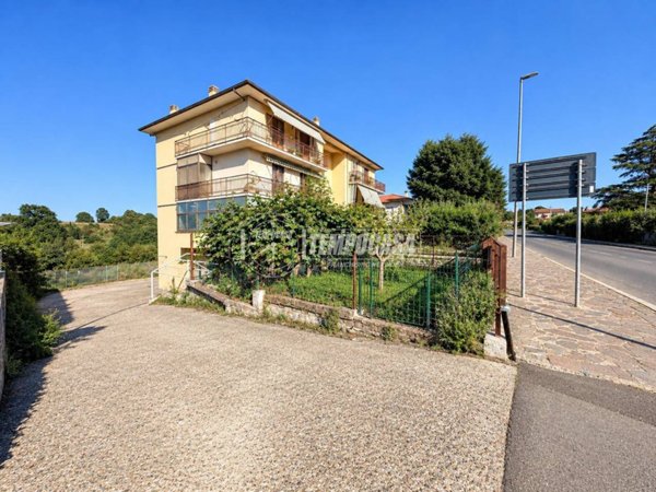 appartamento in vendita a Pitigliano in zona Il Casone