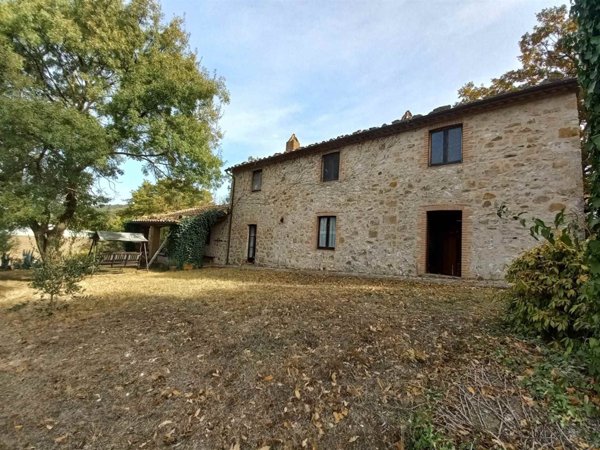 azienda agricola in vendita a Roccalbegna in zona Santa Caterina
