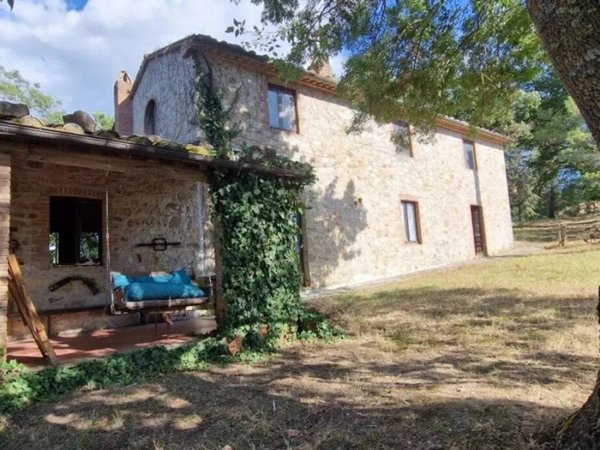 negozio in vendita a Roccalbegna