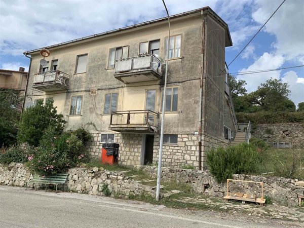 appartamento in vendita a Roccalbegna in zona Cana