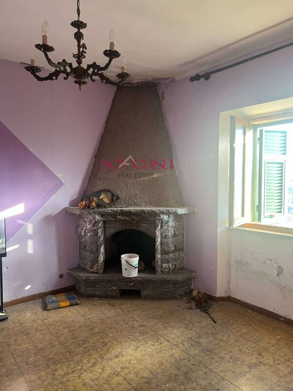 appartamento in vendita a Roccalbegna in zona Vallerona
