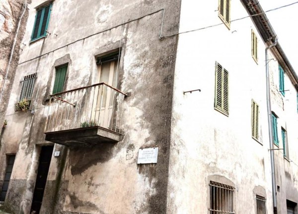 casa indipendente in vendita a Roccalbegna