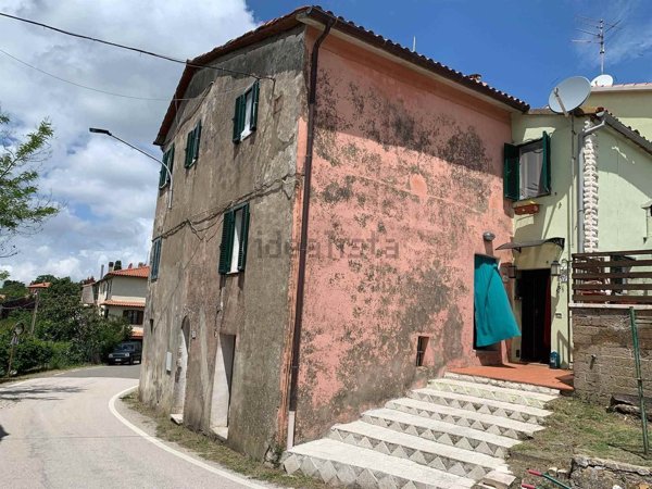casa semindipendente in vendita a Roccalbegna in zona Vallerona