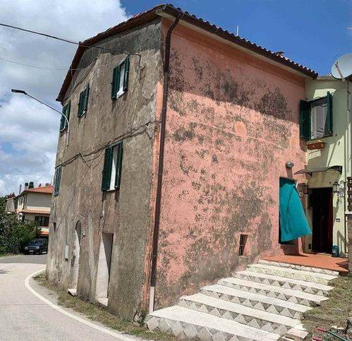 casa semindipendente in vendita a Roccalbegna in zona Vallerona